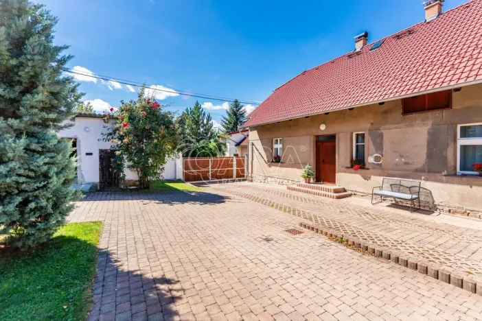 Prodej vícegeneračního domu, Velký Chlumec, 180 m2