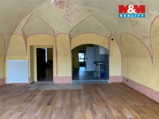 Pronájem obchodního prostoru, Hranice - Hranice I-Město, Masarykovo náměstí, 60 m2