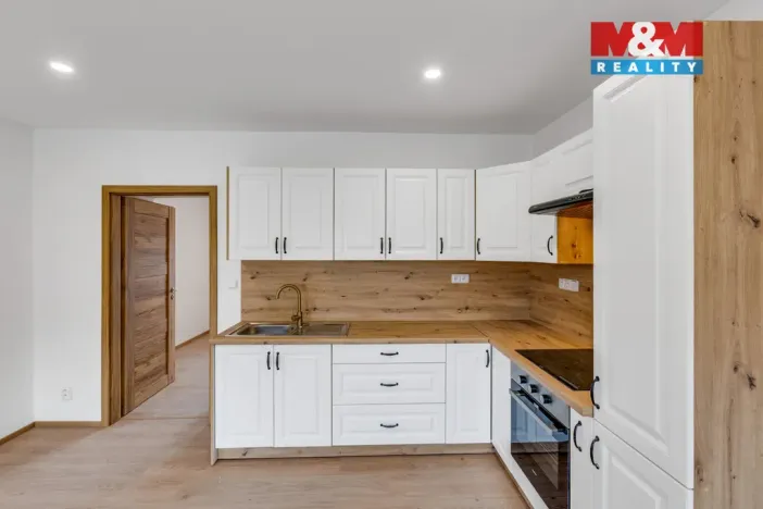 Prodej bytu 3+kk, Lochovice, 59 m2