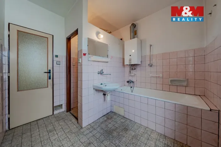 Prodej rodinného domu, Valašské Meziříčí, Družstevní, 230 m2