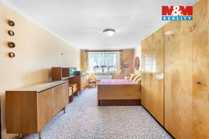 Prodej rodinného domu, Spomyšl, 350 m2