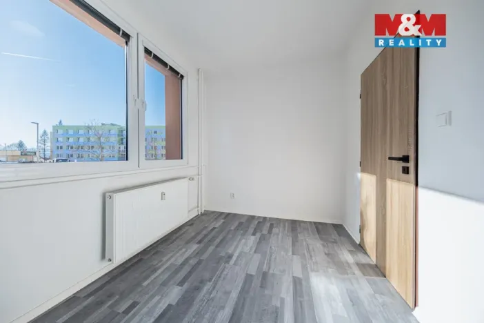 Prodej bytu 4+1, Volary, Sídl. Míru, 80 m2