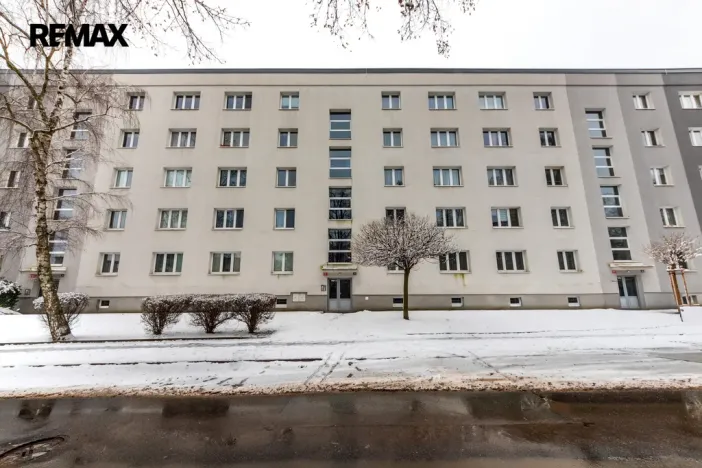 Prodej bytu 2+1, Praha, Káranská, 54 m2