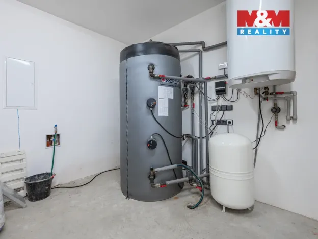 Prodej rodinného domu, Neustupov, 450 m2