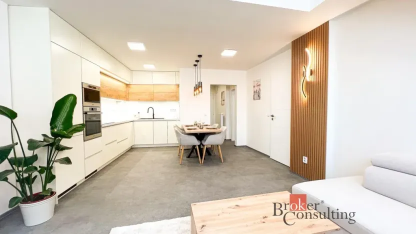 Pronájem bytu 2+kk, Praha - Smíchov, Zubatého, 74 m2