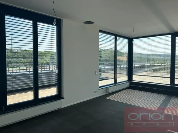 Pronájem bytu 3+kk, Praha - Smíchov, Grafická, 111 m2