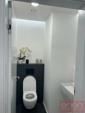 Pronájem bytu 3+kk, Praha - Smíchov, Grafická, 111 m2