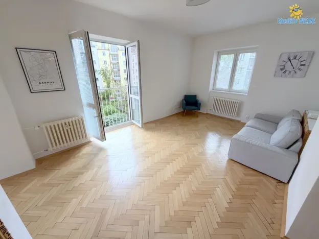 Prodej bytu 3+1, Praha - Vršovice, K louži, 84 m2