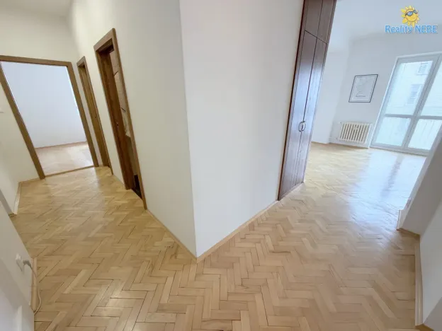 Prodej bytu 3+1, Praha - Vršovice, K louži, 84 m2