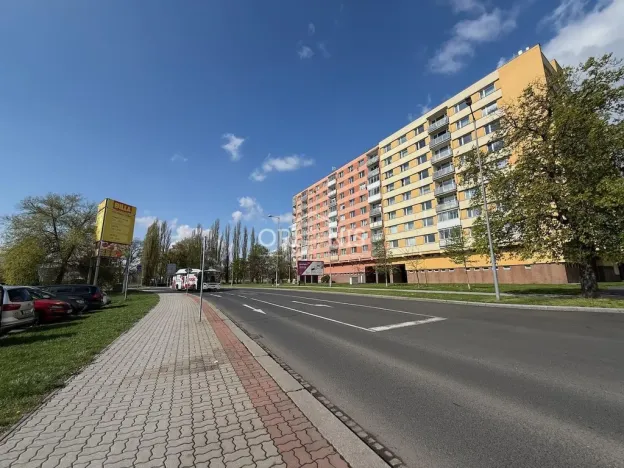 Prodej bytu 2+1, Chomutov, Bezručova, 63 m2