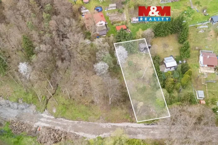 Prodej zahrady, Plasy, 860 m2