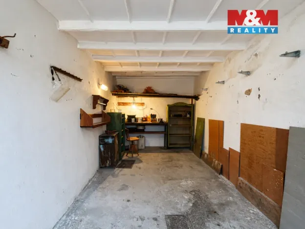 Prodej garáže, Velešín, 17 m2