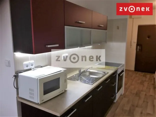 Pronájem bytu 2+1, Zlín - Prštné, K. Světlé, 60 m2