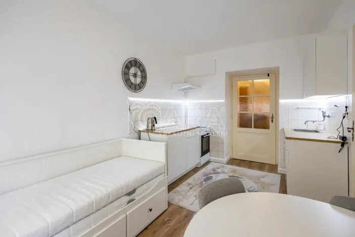 Pronájem bytu 1+1, Praha - Záběhlice, Záběhlická, 37 m2