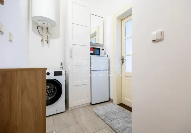 Pronájem bytu 1+1, Praha - Záběhlice, Záběhlická, 37 m2