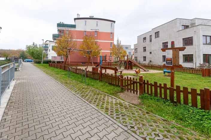 Pronájem bytu 2+kk, Praha, Pastevců, 54 m2