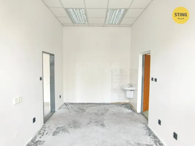 Pronájem skladu, Ostrava, Paskovská, 600 m2
