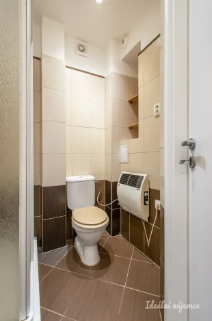 Pronájem bytu 2+kk, Praha - Libeň, Novákových, 50 m2