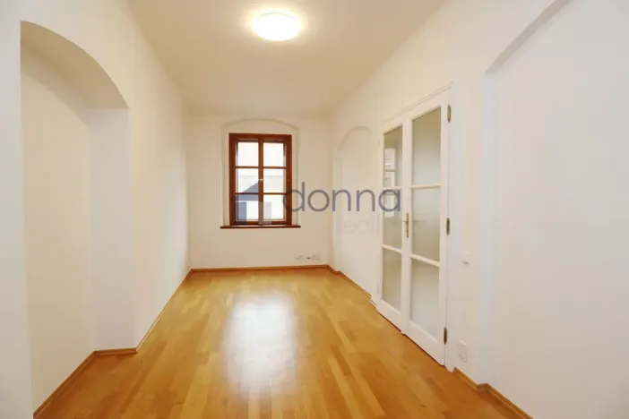 Pronájem bytu 4+1, Praha, Úvoz, 92 m2