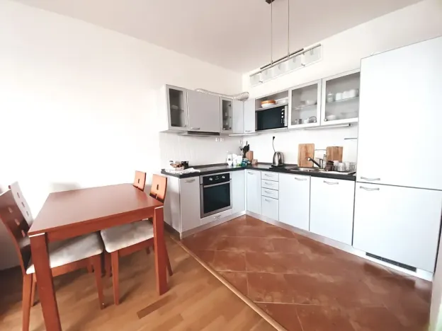 Pronájem bytu 2+kk, Praha - Smíchov, Štorkánova, 60 m2