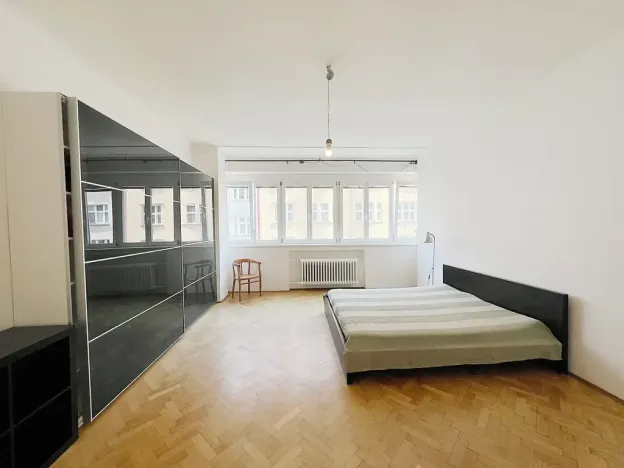Pronájem bytu 2+kk, Praha - Vinohrady, Velehradská, 59 m2