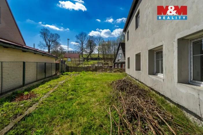 Prodej rodinného domu, Mikulášovice, 180 m2