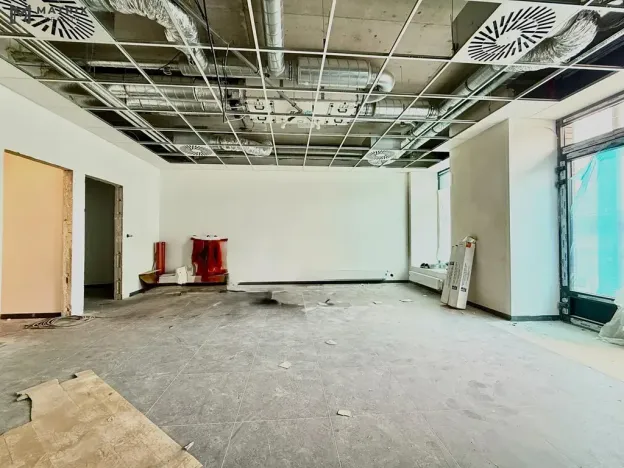 Pronájem obchodního prostoru, Praha - Libeň, Zenklova, 51 m2