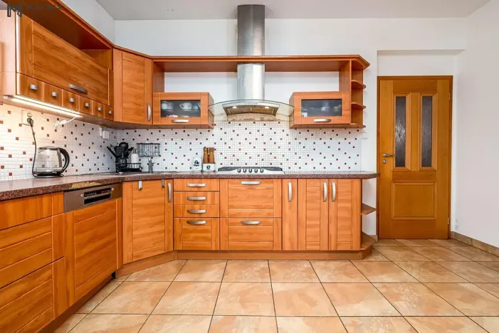 Prodej rodinného domu, Praha - Písnice, V zákopech, 294 m2