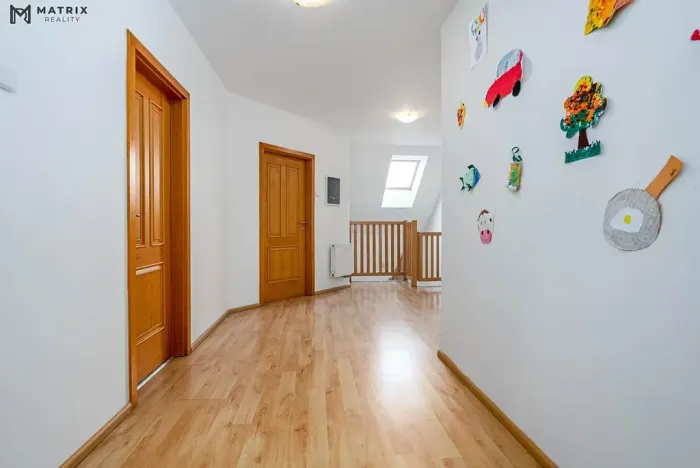 Prodej rodinného domu, Praha - Písnice, V zákopech, 294 m2