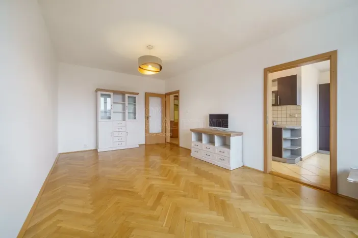 Pronájem bytu 2+1, Ostrov, Jungmannova, 61 m2