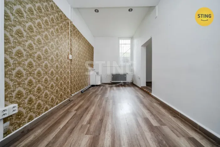 Prodej obchodního prostoru, Ostrava - Hošťálkovice, Hlavní, 950 m2