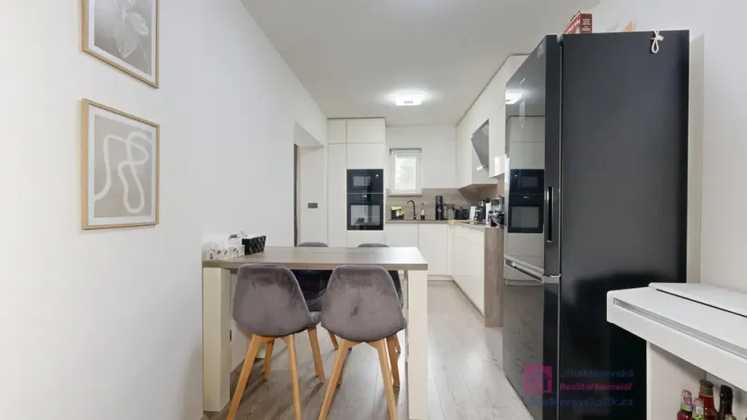 Pronájem bytu 2+1, Břeclav, Mládežnická, 84 m2