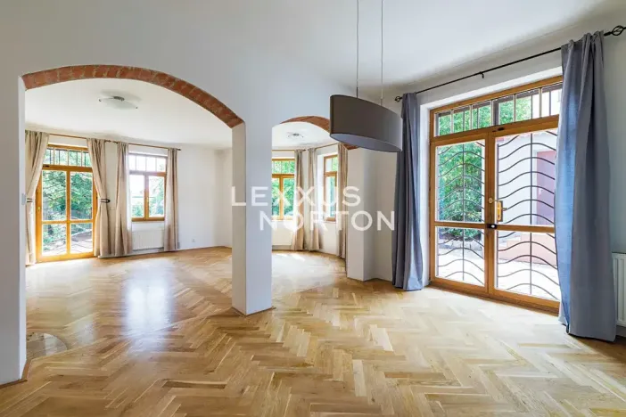 Pronájem rodinného domu, Praha - Nebušice, Malý dvůr, 250 m2