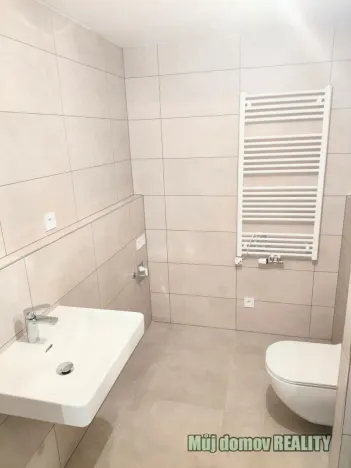 Pronájem bytu 1+kk, Praha - Libuš, Libušská, 33 m2