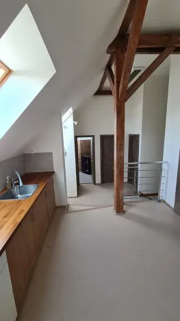 Pronájem kanceláře, Milovice, ČSA, 12 m2