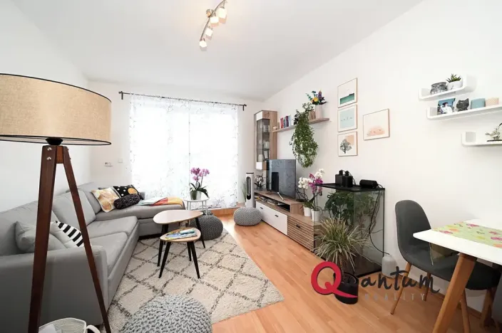 Pronájem bytu 2+kk, Praha - Řeporyje, Dělená, 56 m2