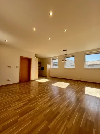 Pronájem bytu 2+kk, Ostrava - Heřmanice, Koněvova, 72 m2