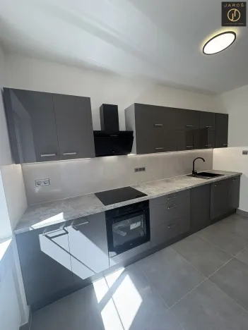 Prodej bytu 2+1, Žatec, Purkyněho, 52 m2