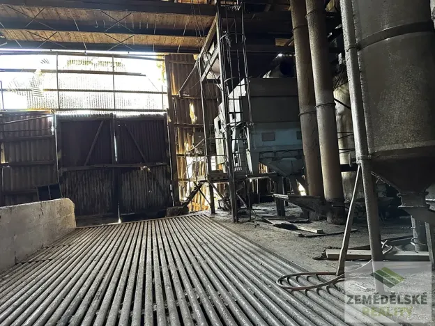 Prodej zemědělského objektu, Třebihošť, 1070 m2