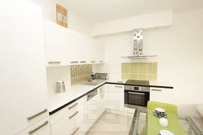 Pronájem bytu 2+kk, Praha - Uhříněves, U uhříněveské obory, 47 m2