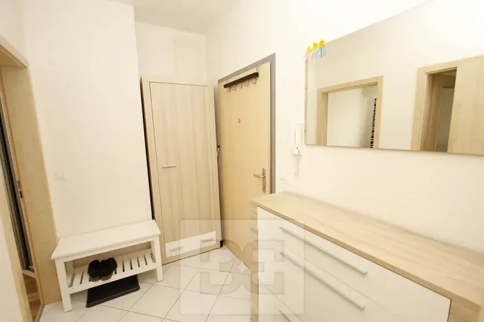 Pronájem bytu 2+kk, Praha - Uhříněves, U uhříněveské obory, 47 m2