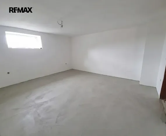 Prodej bytu 3+kk, Moravany, Květná, 79 m2