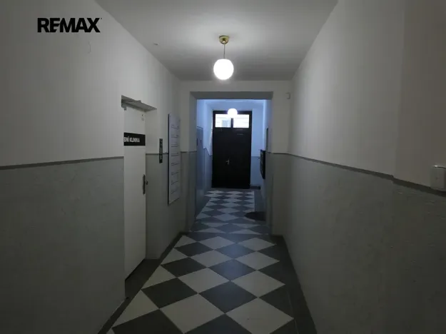 Pronájem bytu 2+kk, Praha - Smíchov, Staropramenná, 56 m2