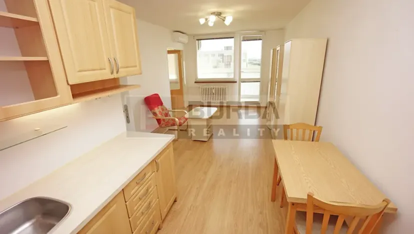 Pronájem bytu 2+kk, Neratovice, 43 m2