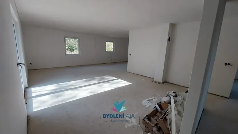 Prodej rodinného domu, Modlany, 160 m2