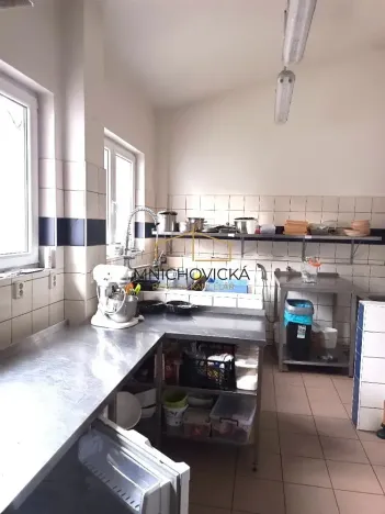 Prodej rodinného domu, Mnichovice, Masarykovo náměstí, 240 m2