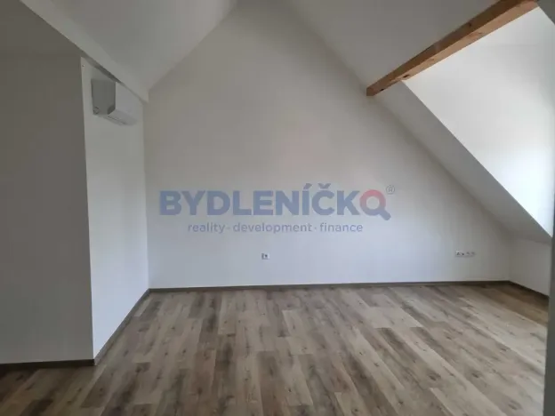 Prodej bytu 2+kk, Dvory nad Lužnicí, 60 m2