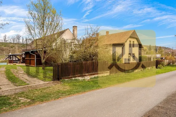 Prodej rodinného domu, Lhotka, 184 m2