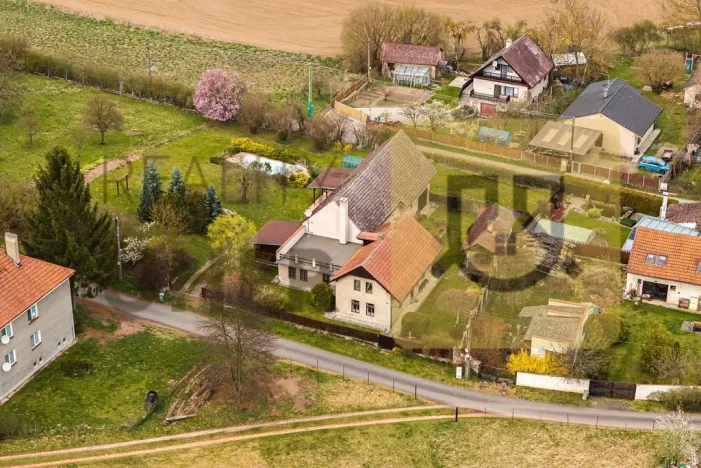 Prodej rodinného domu, Lhotka, 184 m2
