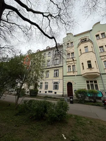 Pronájem bytu 2+kk, Praha - Karlín, Kaizlovy sady, 37 m2